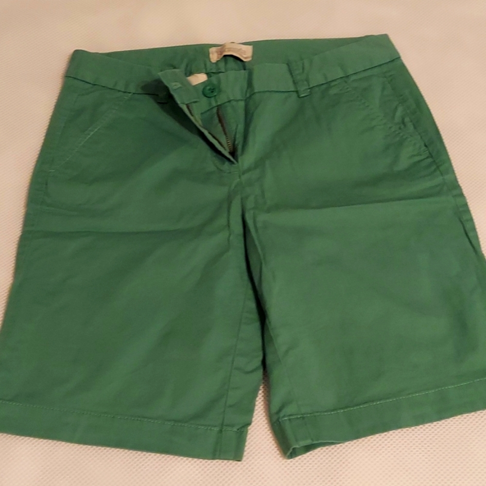 J Crew womens Bermuda shorts in green size 2.